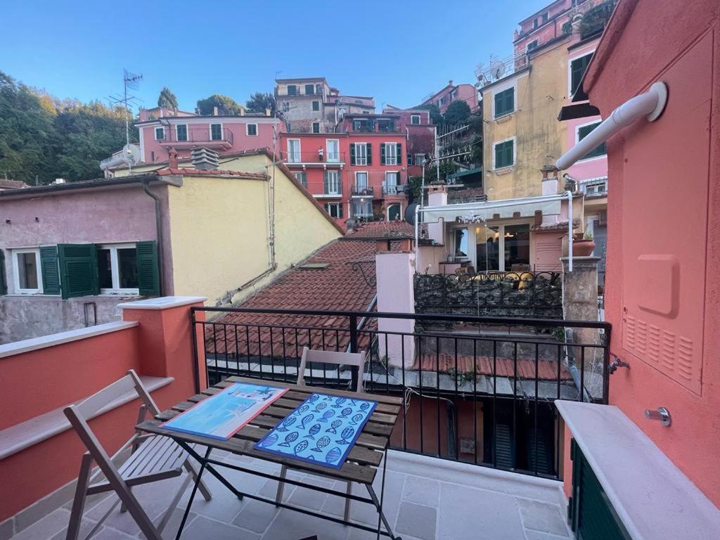 Suite Ventidue - Fronte Mare Lerici Exterior photo