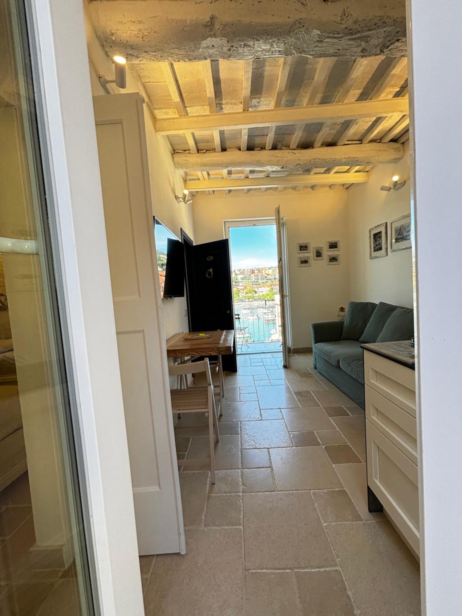 Suite Ventidue - Fronte Mare Lerici Exterior photo